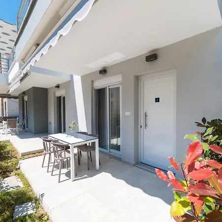 Aphrodite Residential Complex Ofrínion