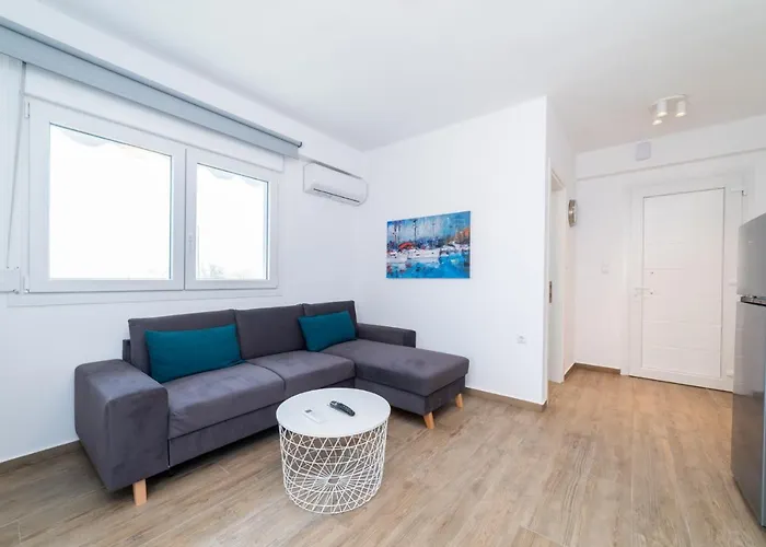 Aphrodite Residential Complex Ofrínion